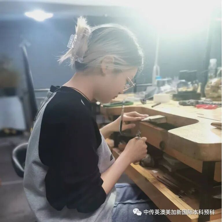“艺·境”--珠宝设计专业:2022级1+3国际本科毕业作品展
